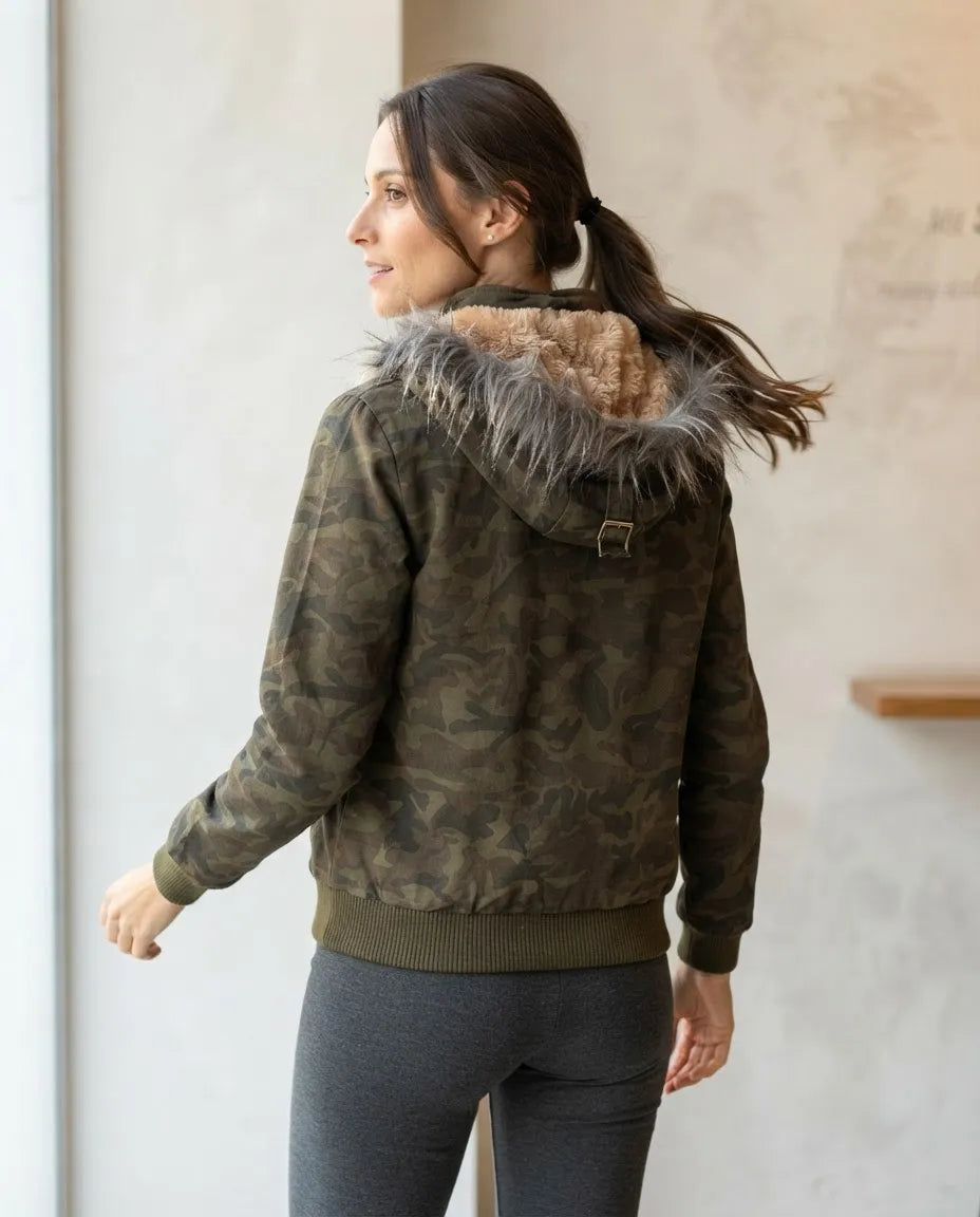 Chamarra Militar Hueso con Capucha Desmontable para Mujer | Foleys
