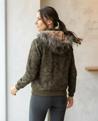 Chamarra Militar Hueso con Capucha Desmontable para Mujer | Foleys